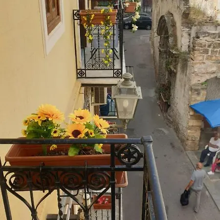 Casa Professa 2 Otel *